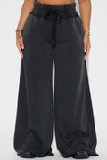 https://cdn.shopify.com/s/files/1/0293/9277/files/05-10-24_S1_36_ZDFN1528_Black_KT_SS_13-34-23_37572_PXF.jpg?v=1715701958